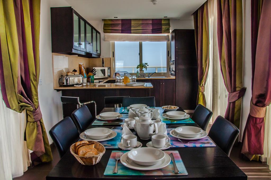 Aparthotel Club Salina Wharf Qawra Habitación foto